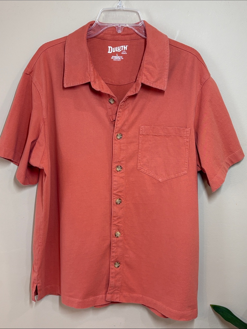 Duluth Short-Sleeve Button-Down Shirt in Rust